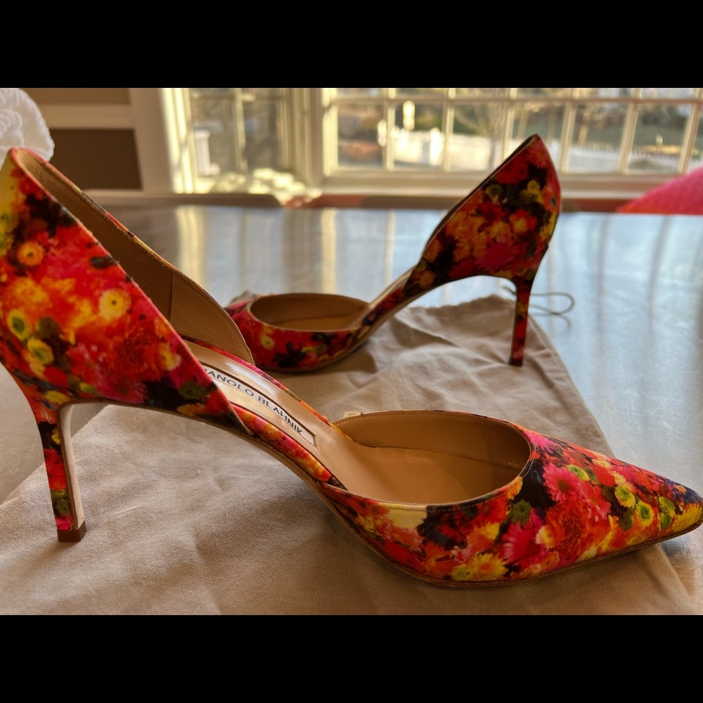 Floral D’orsay Manolo Blahnik. Size 41